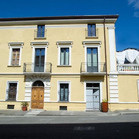 Palazzo Scura Bed & Breakfast Vaccarizzo Albanese Luaran gambar