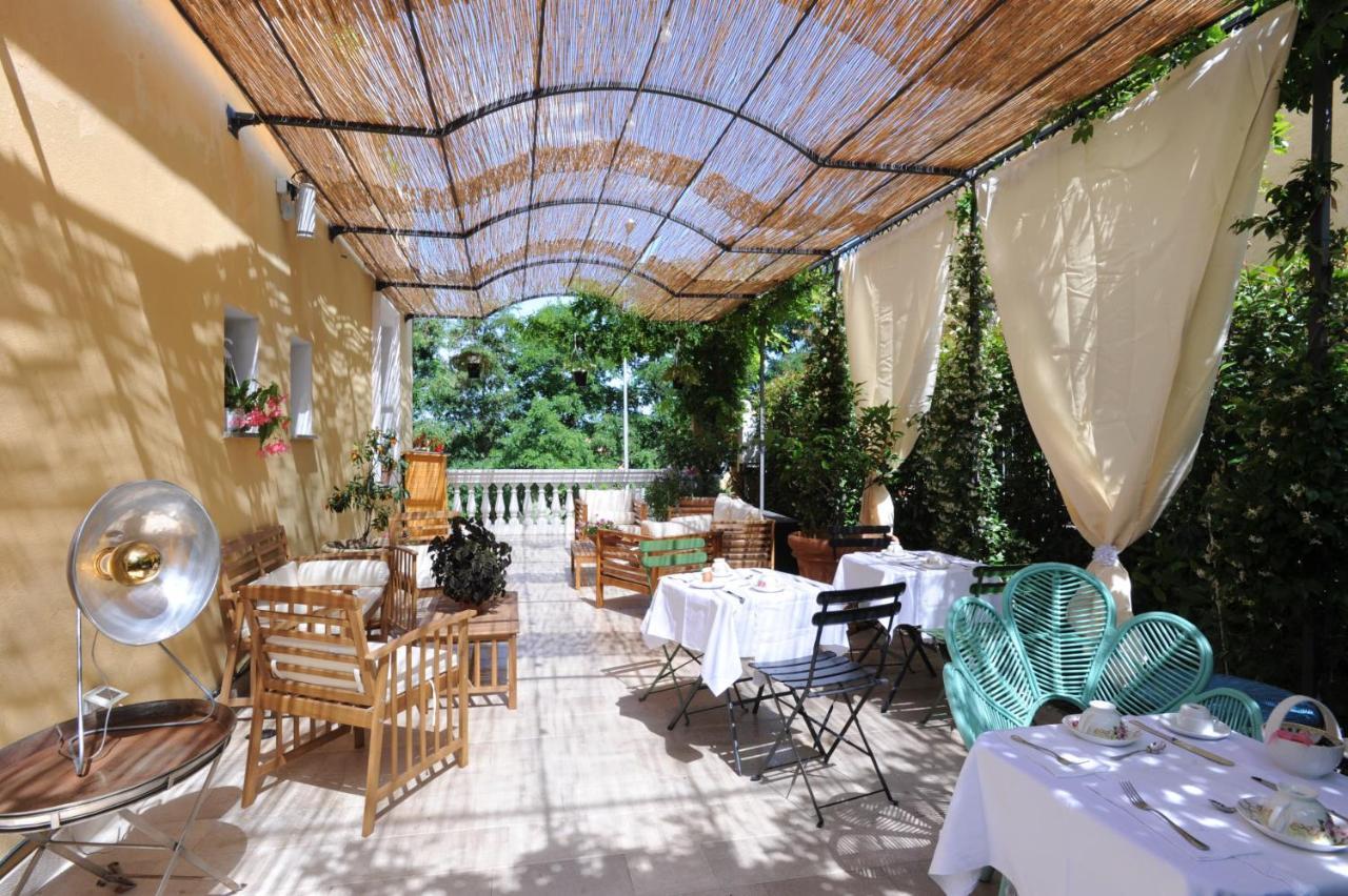 Palazzo Scura Bed & Breakfast Vaccarizzo Albanese Luaran gambar