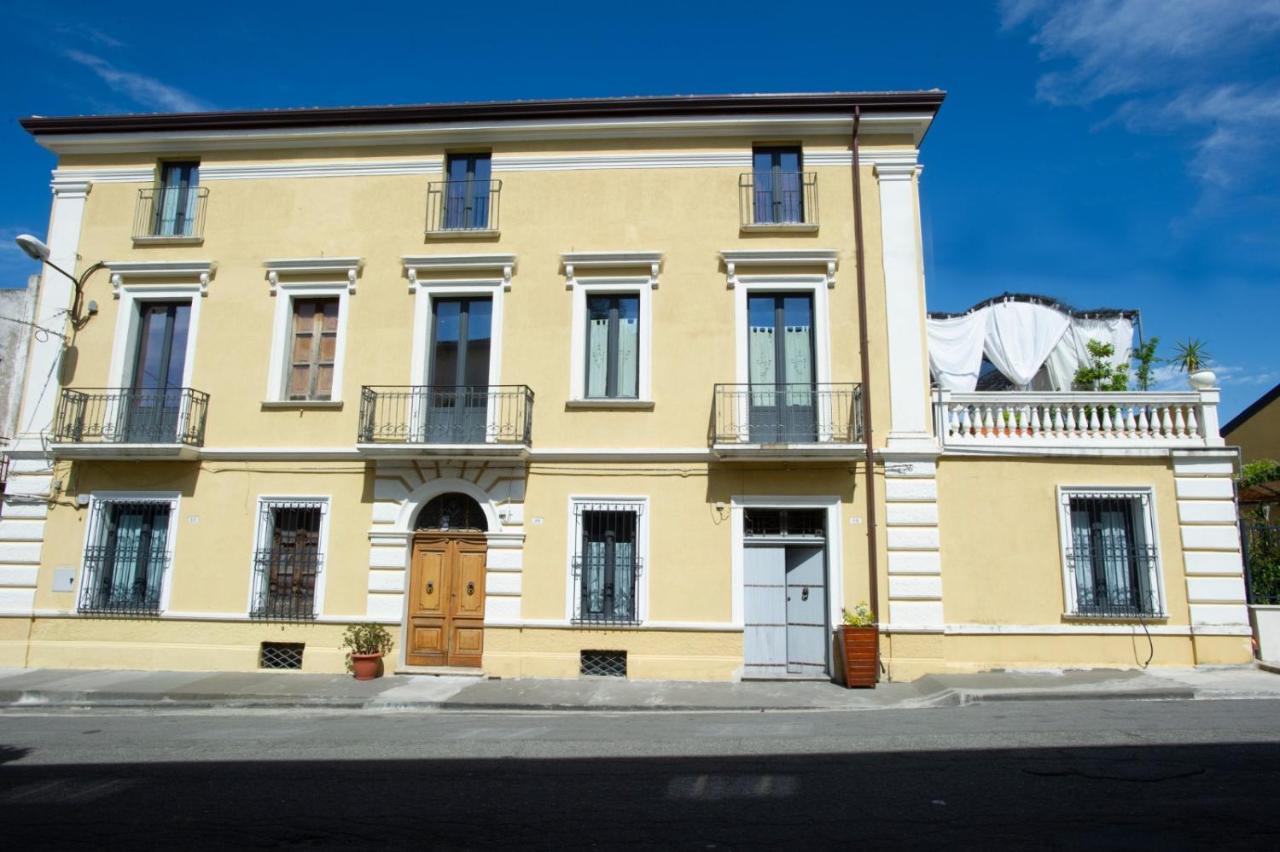 Palazzo Scura Bed & Breakfast Vaccarizzo Albanese Luaran gambar